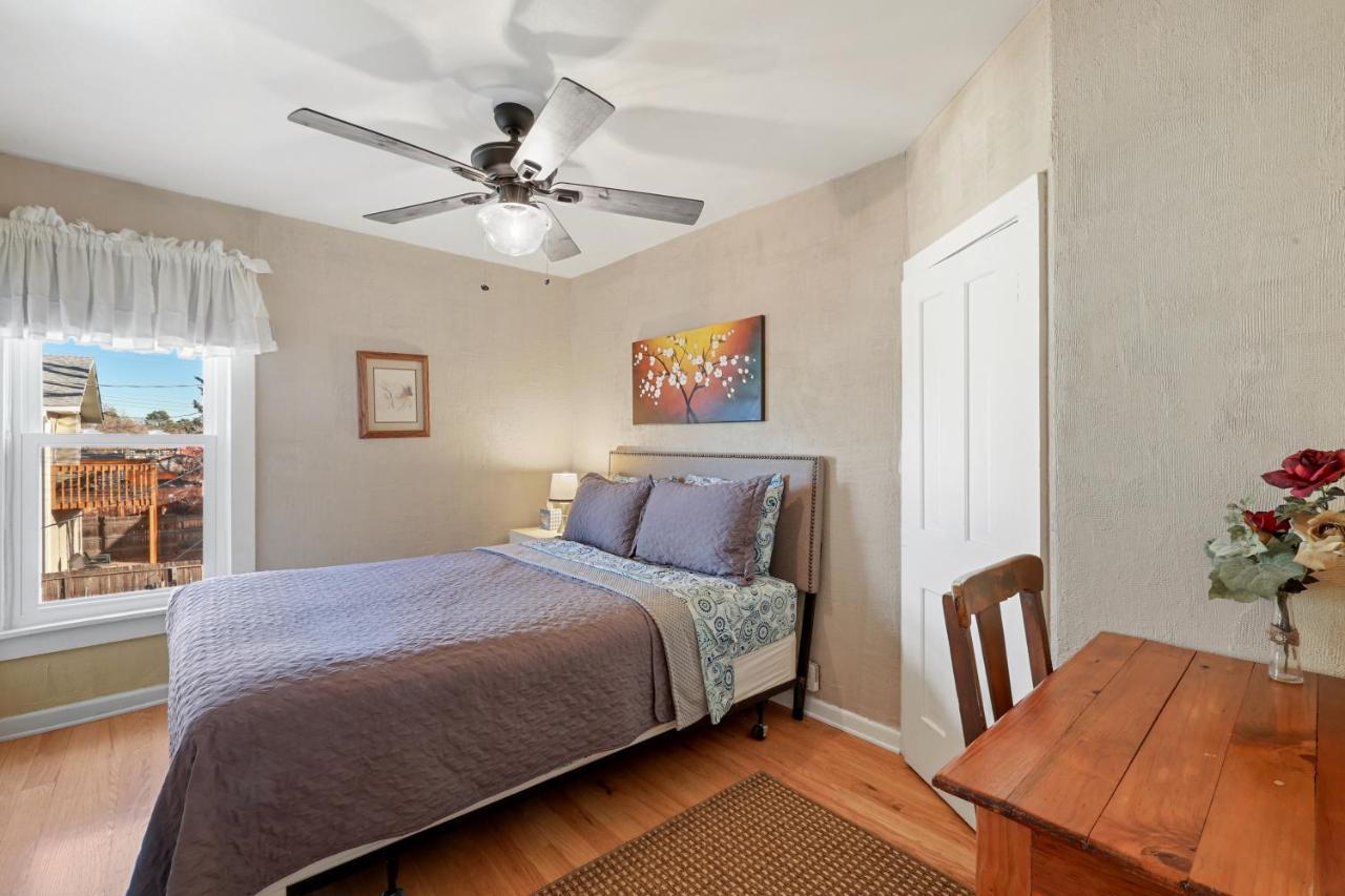 Garden City House With Hot Tub Colorado Springs Dış mekan fotoğraf